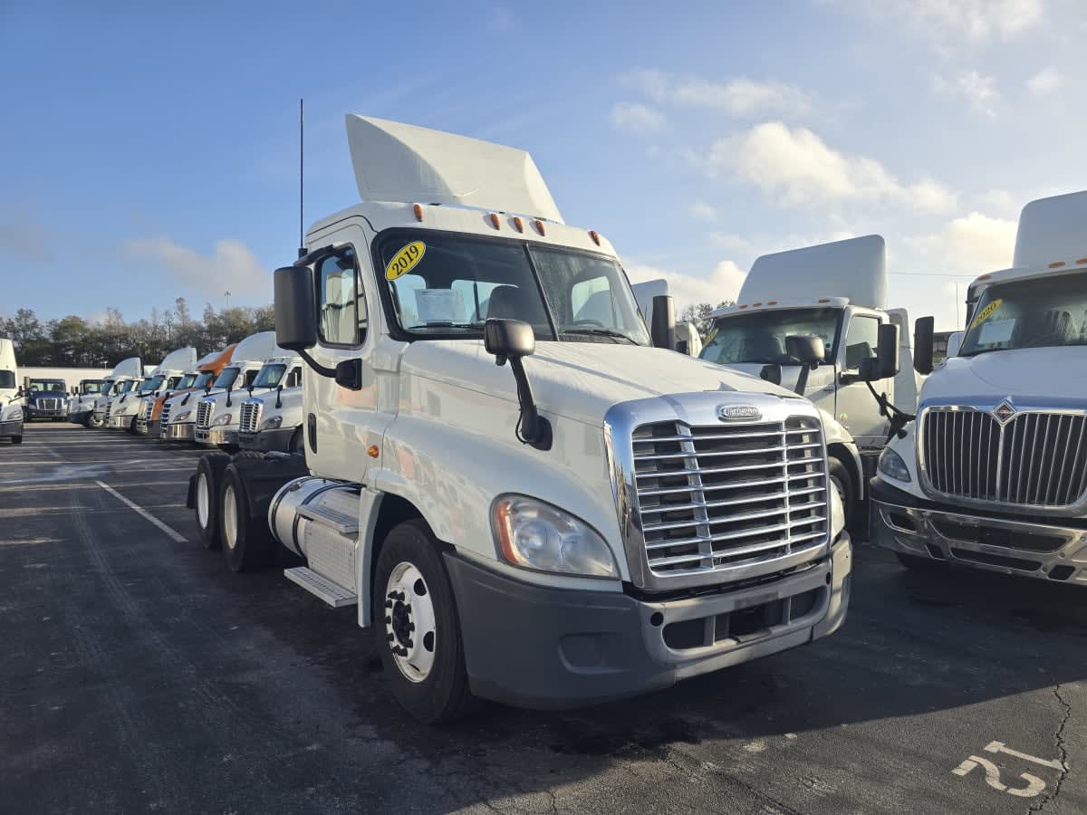 2019 Freightliner/Mercedes CASCADIA 125 809348
