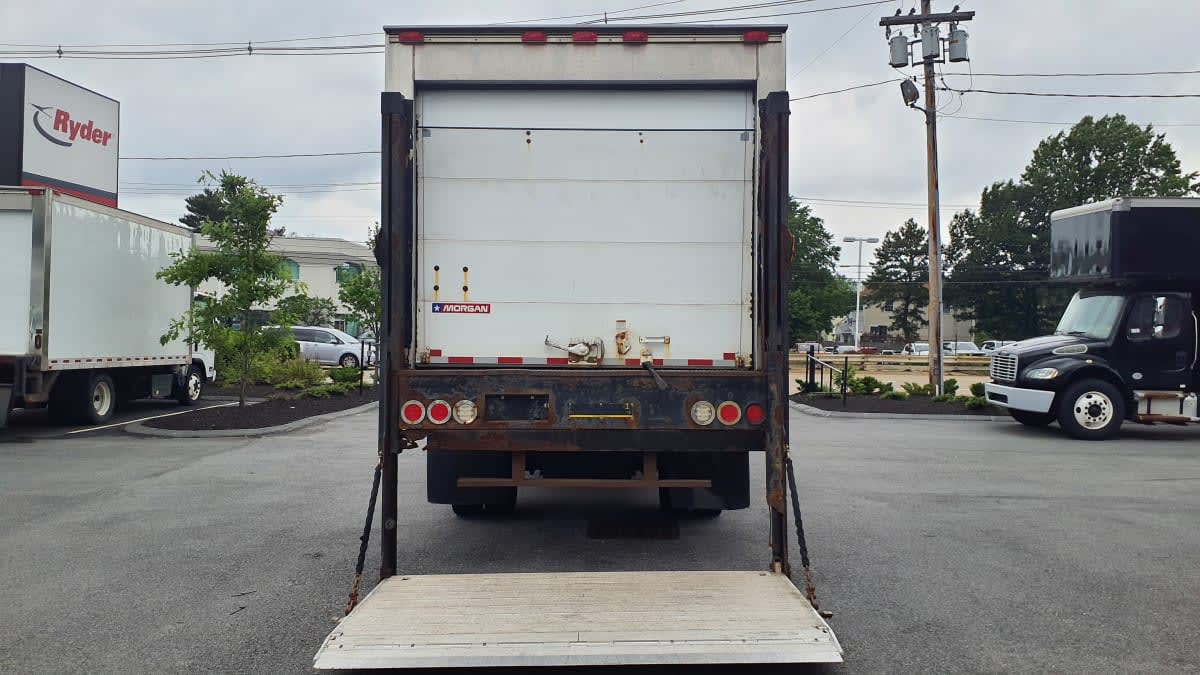 2018 Isuzu NPR 809377