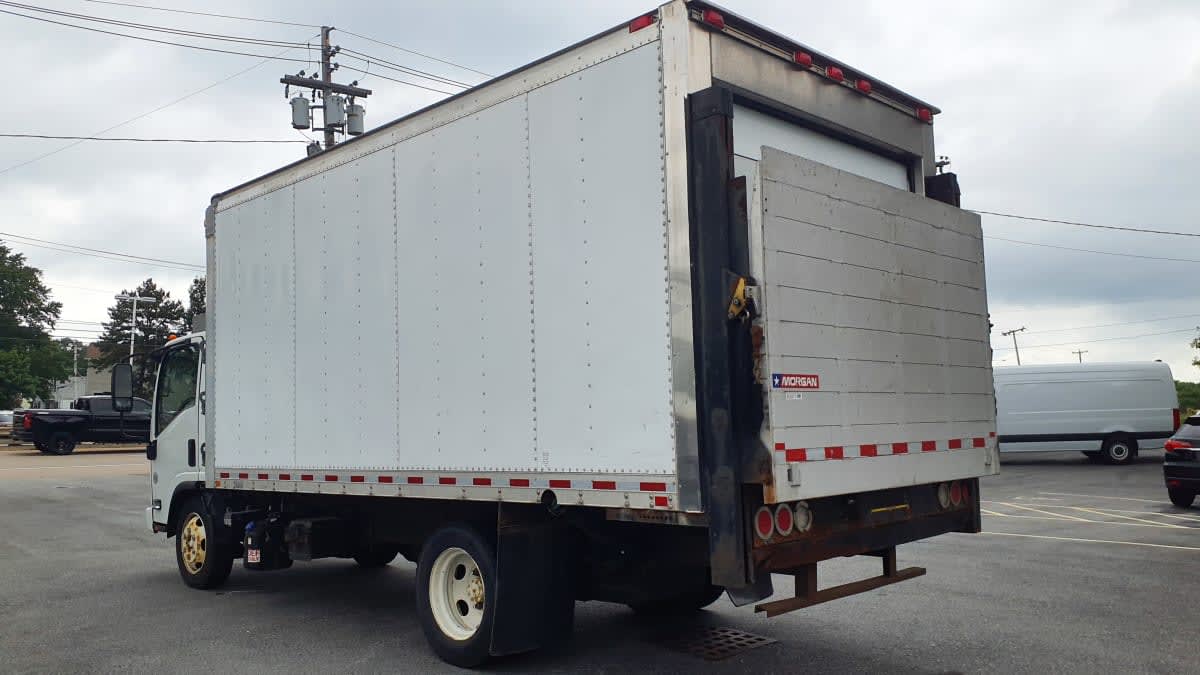 2018 Isuzu NPR 809377