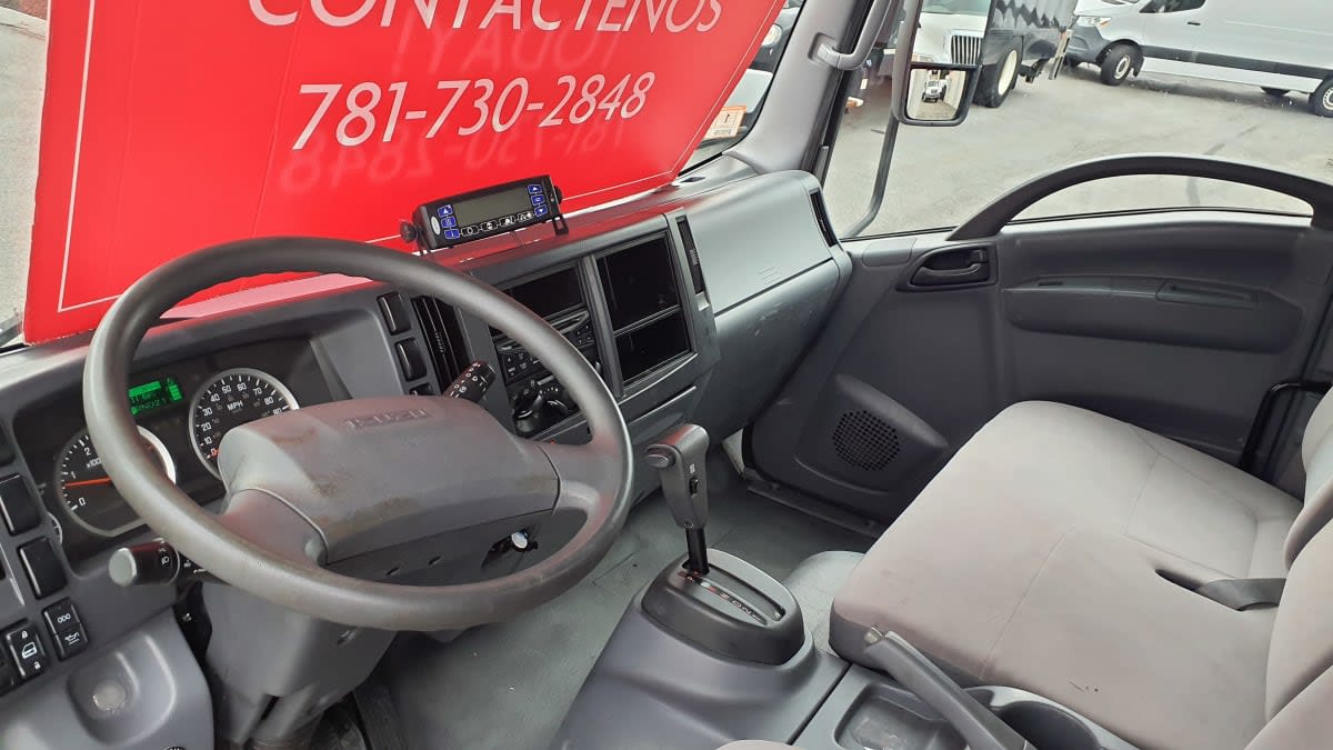 2018 Isuzu NPR 809377