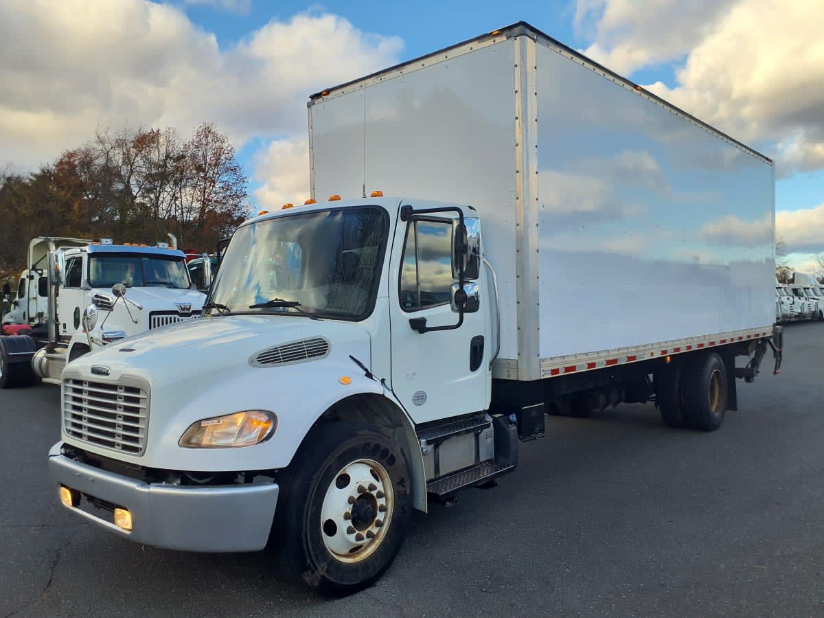 2019 Freightliner/Mercedes M2 106 809390 2019 Freightliner/Mercedes M2 106 809390