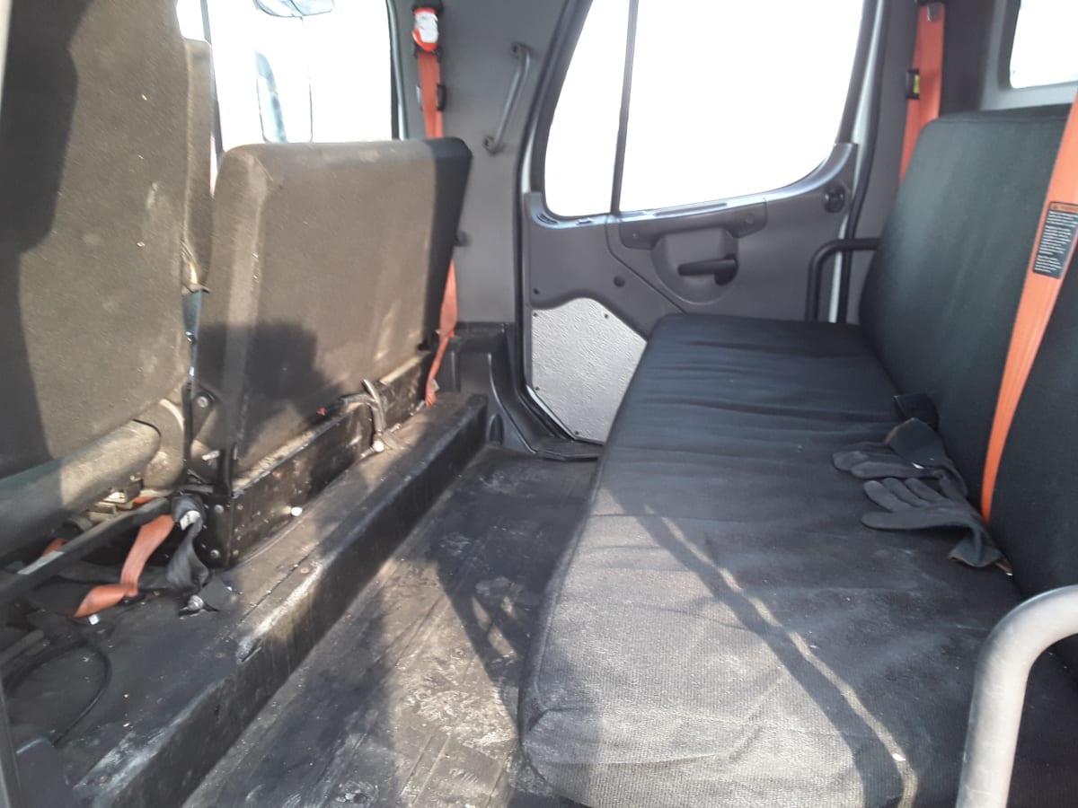 2019 Freightliner/Mercedes M2 106 809410