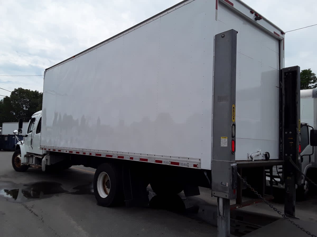 2019 Freightliner M2 106 809411