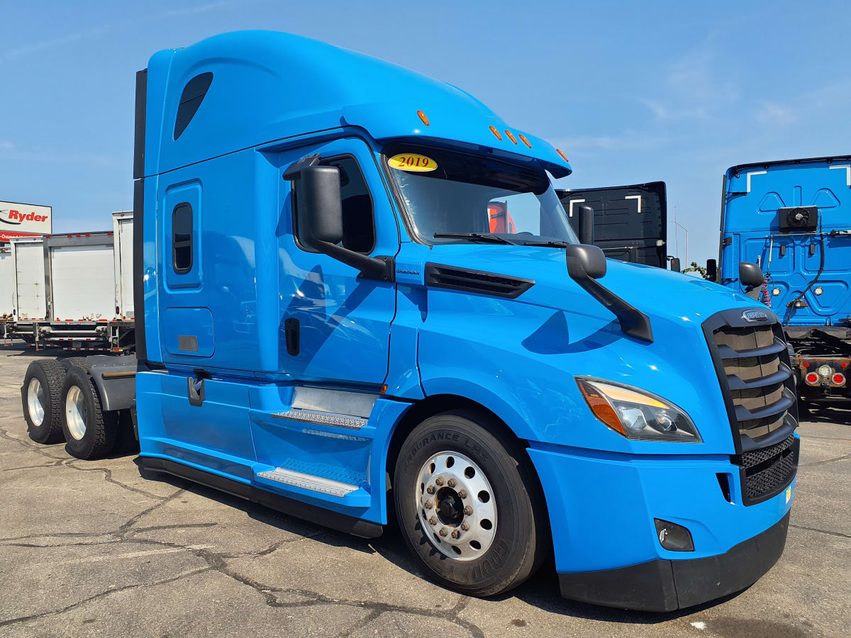 2019 Freightliner/Mercedes NEW CASCADIA PX12664 809425