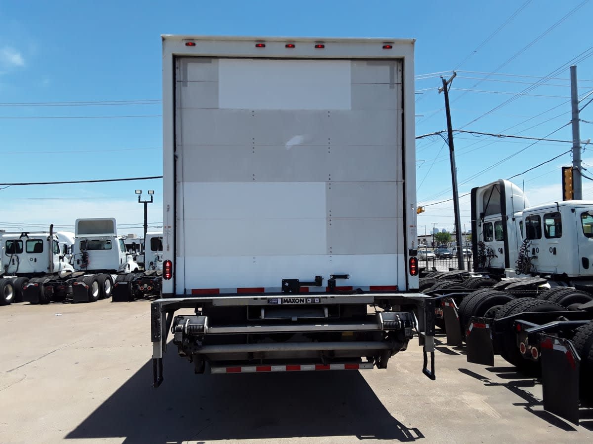 2019 Freightliner M2 106 809464