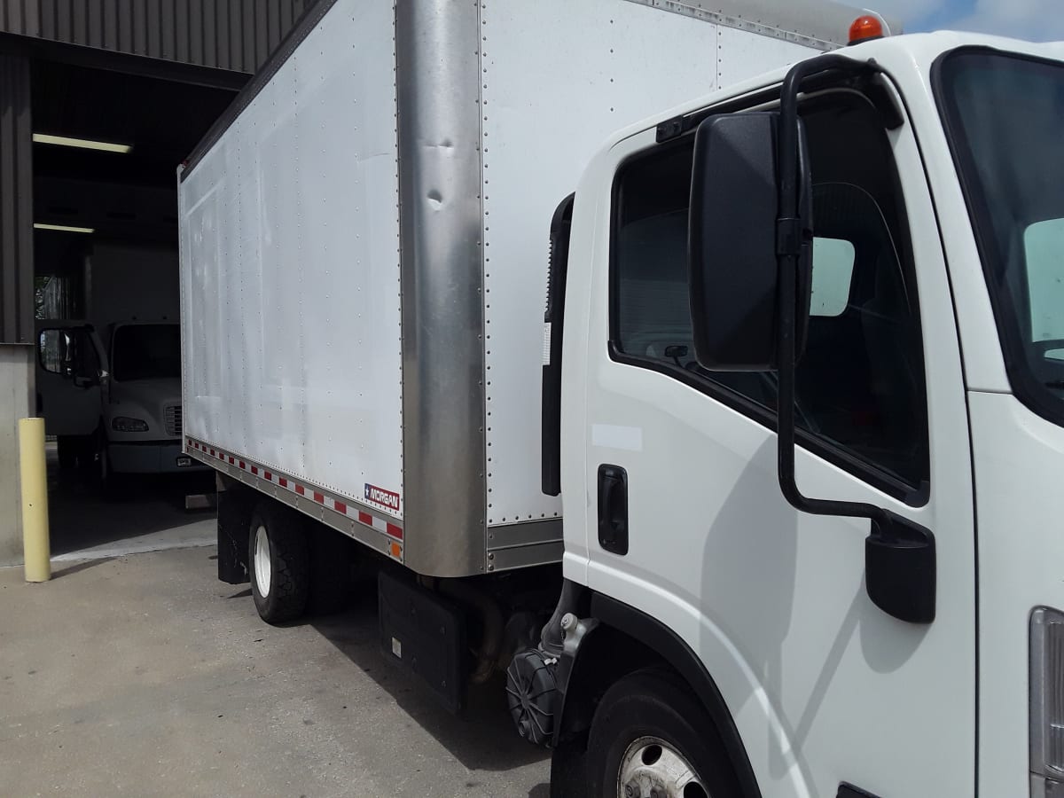 2018 Isuzu NPR HD 809520