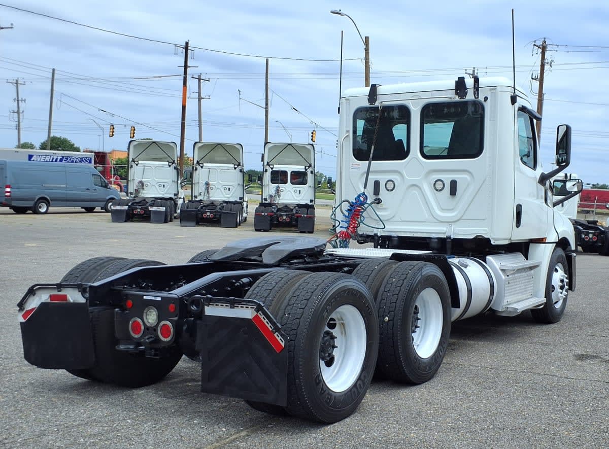 2019 Freightliner/Mercedes NEW CASCADIA PX12664 809538