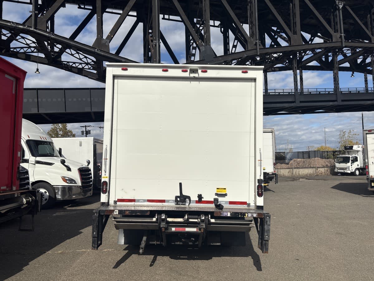 2018 Isuzu NPR 809544