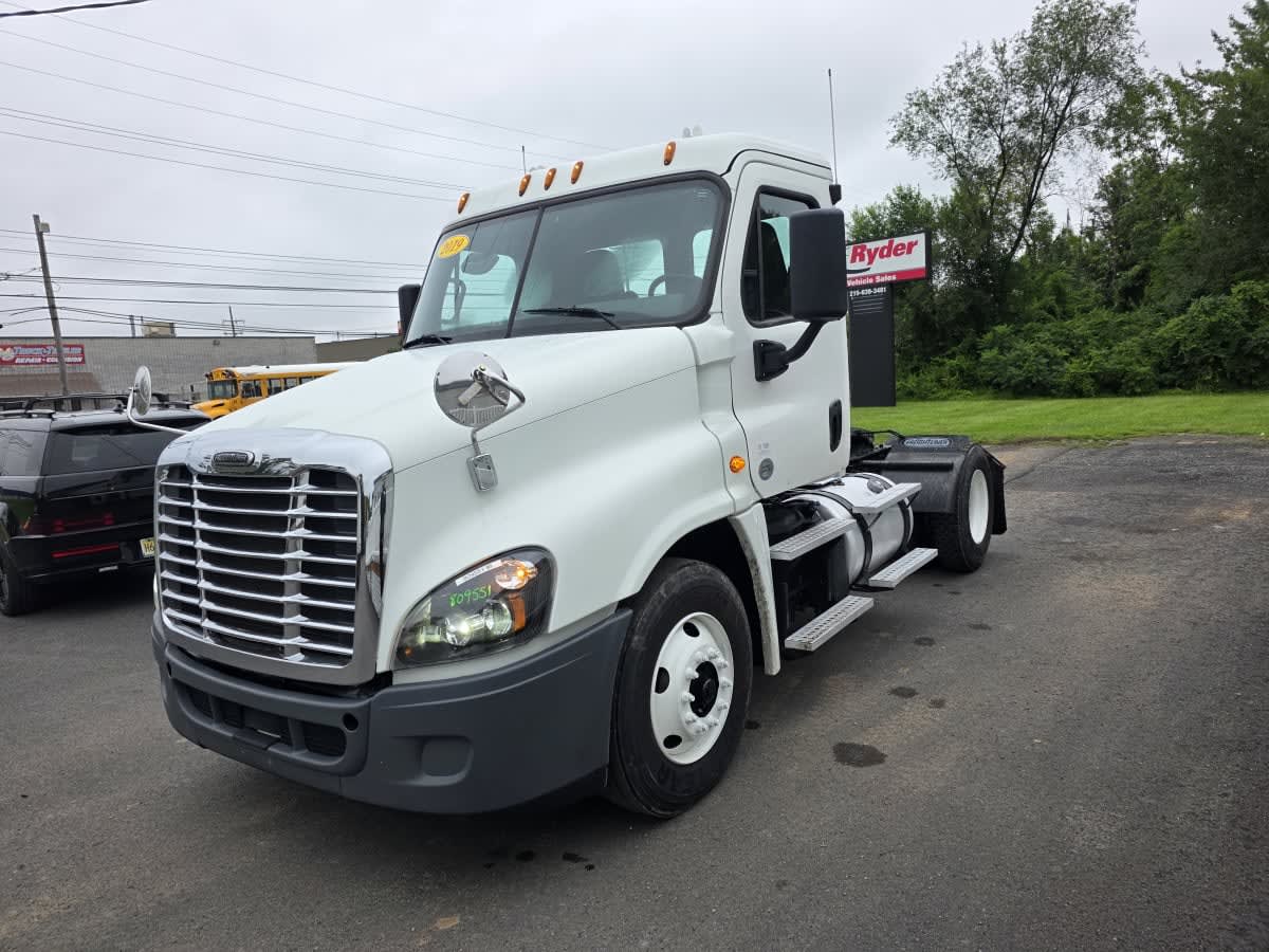 2019 Freightliner Cascadia in Bensalem, PA