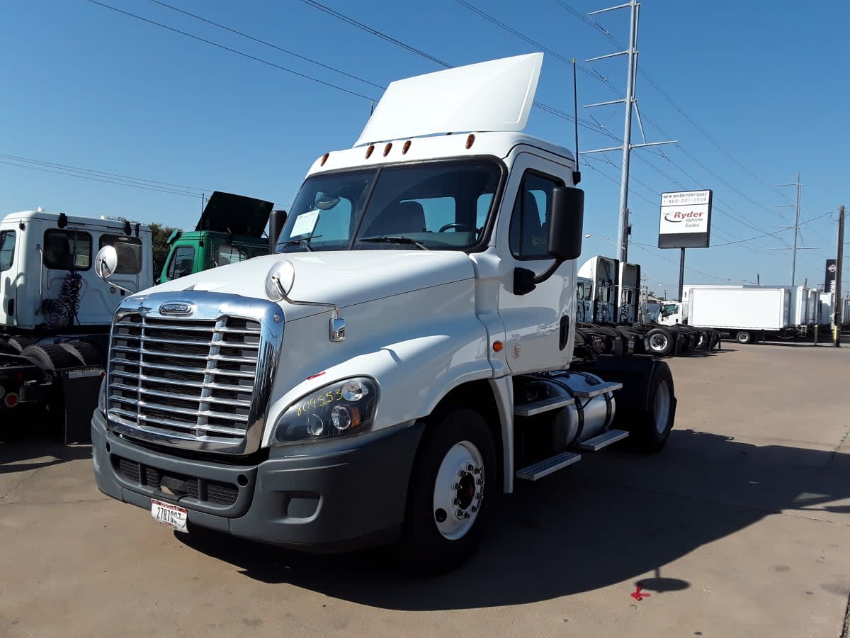 2019 Freightliner - image 1
