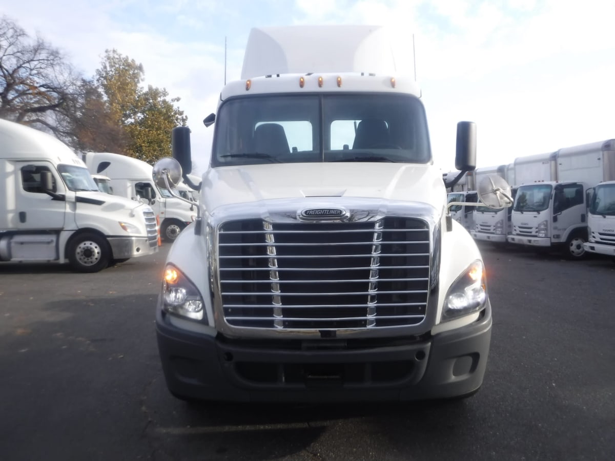 2019 Freightliner/Mercedes CASCADIA 125 809554