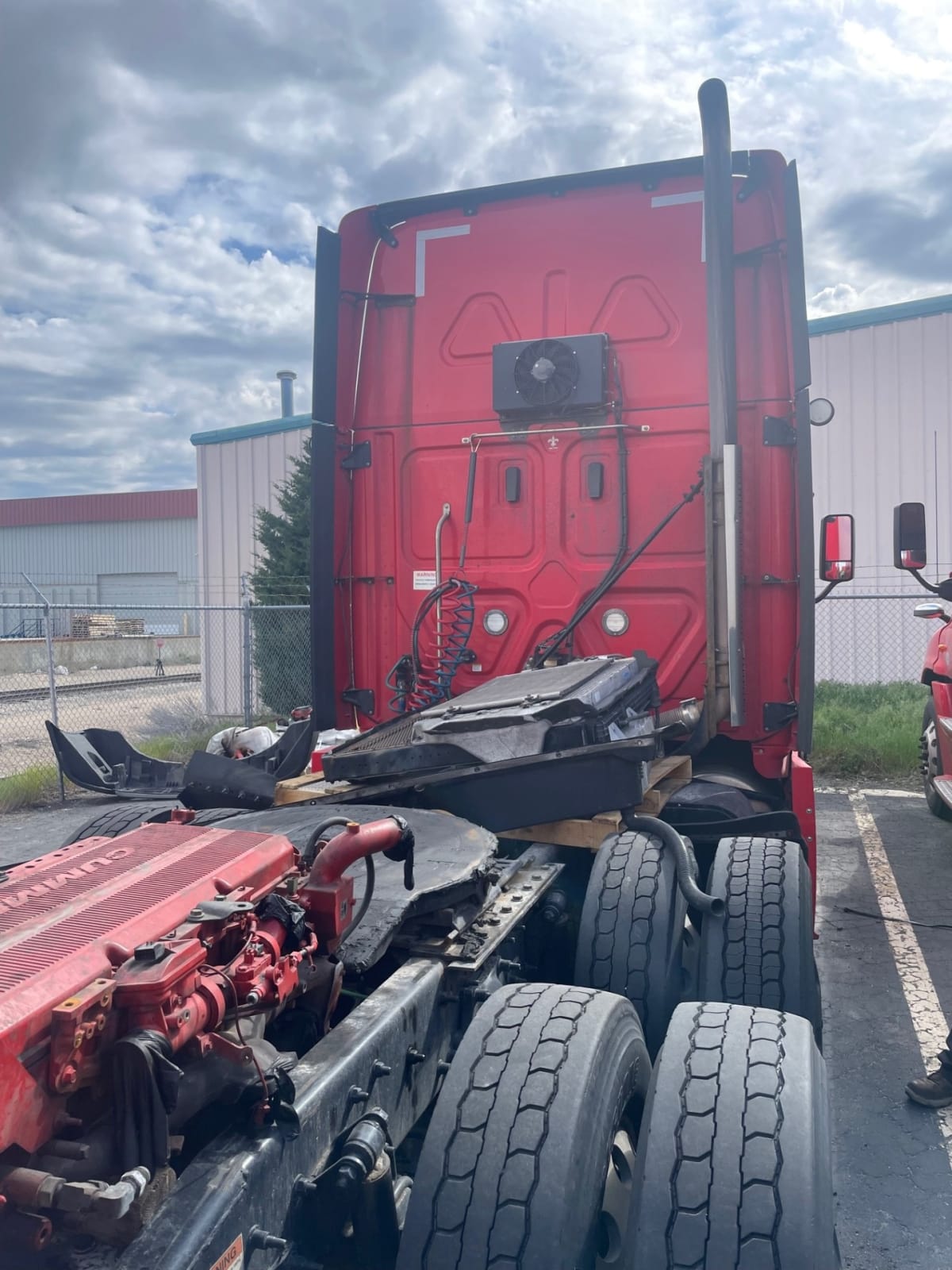 2019 Freightliner/Mercedes CASCADIA 125 809561