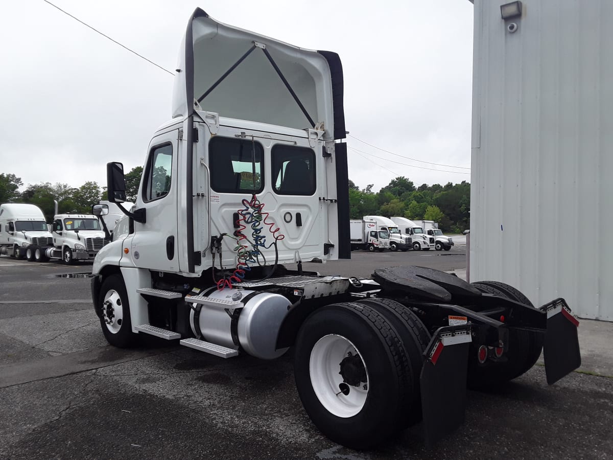 2019 Freightliner/Mercedes CASCADIA 125 809594