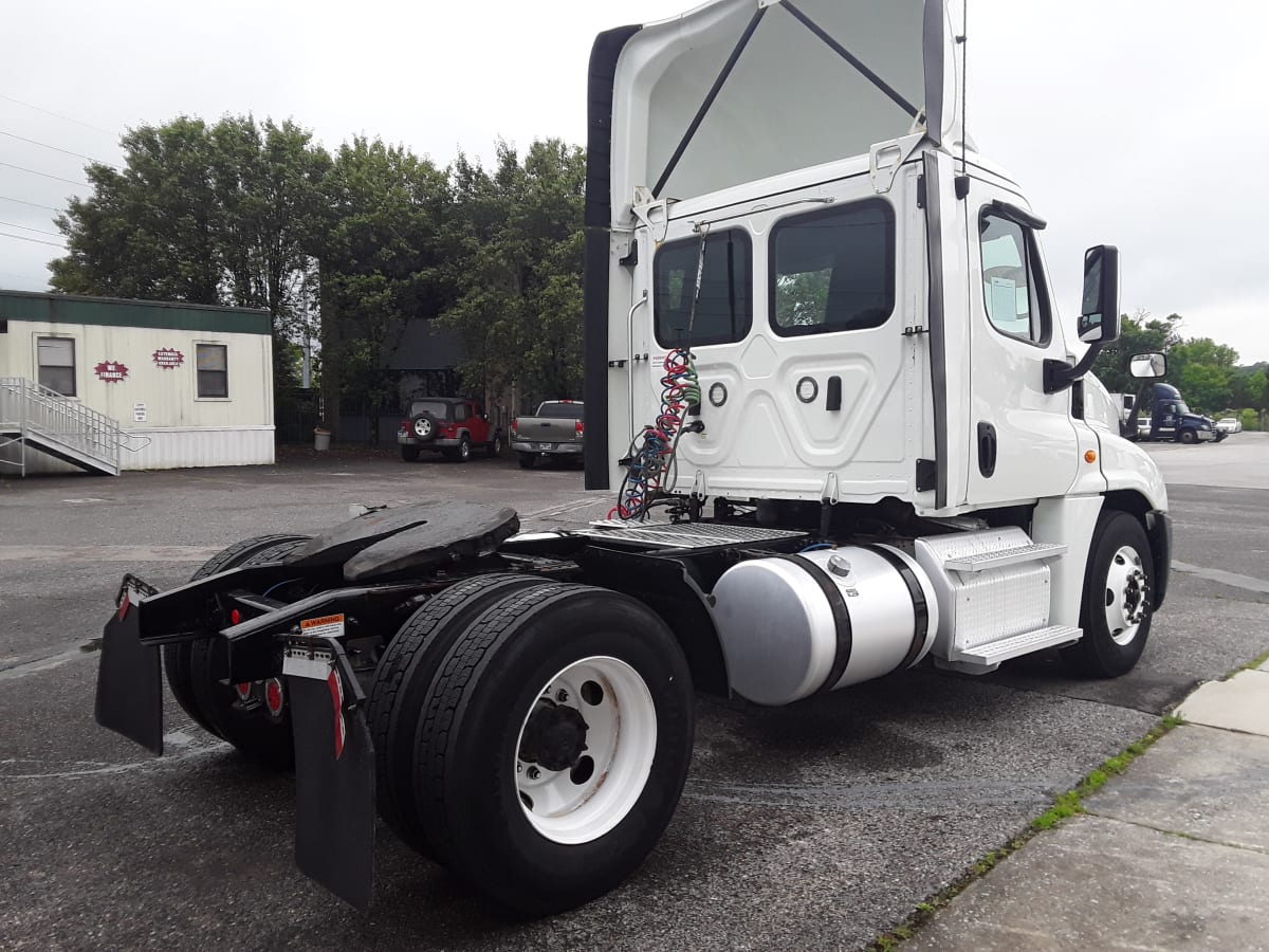 2019 Freightliner/Mercedes CASCADIA 125 809594
