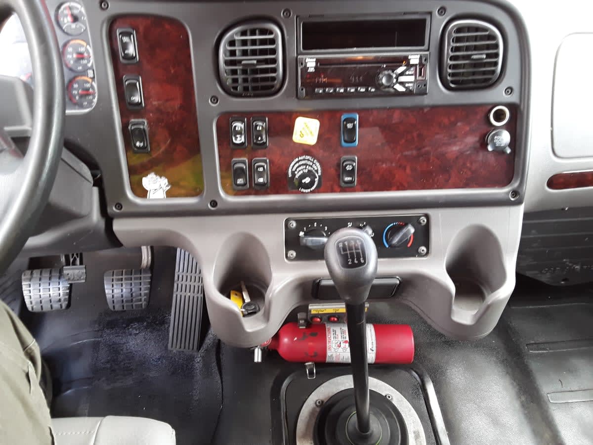 2019 Freightliner/Mercedes M2 106 809677