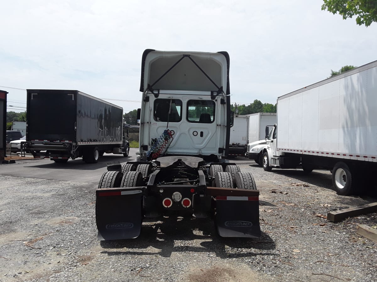 2019 Freightliner/Mercedes NEW CASCADIA PX12664 809761