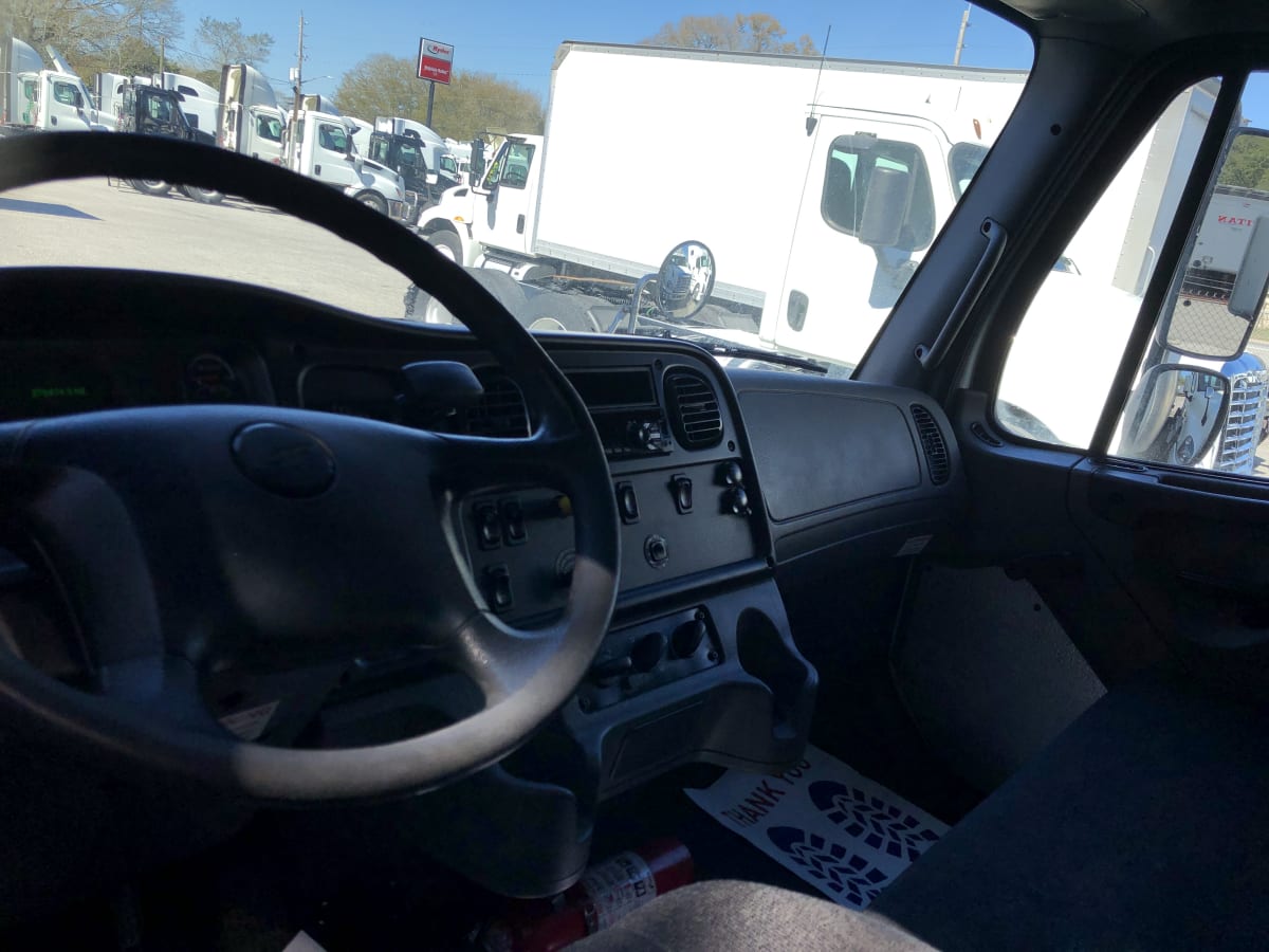 2019 Freightliner/Mercedes M2 106 809830