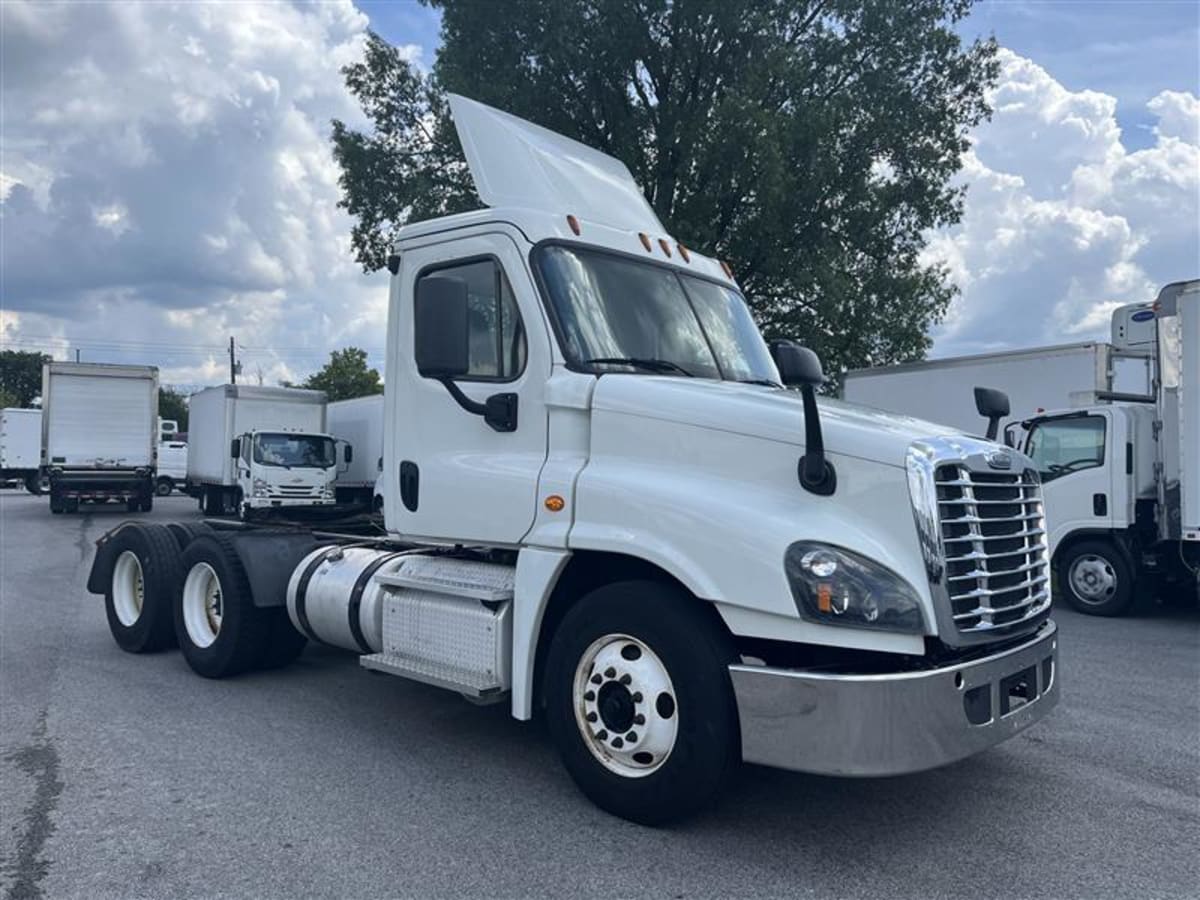 2019 Freightliner - image 3