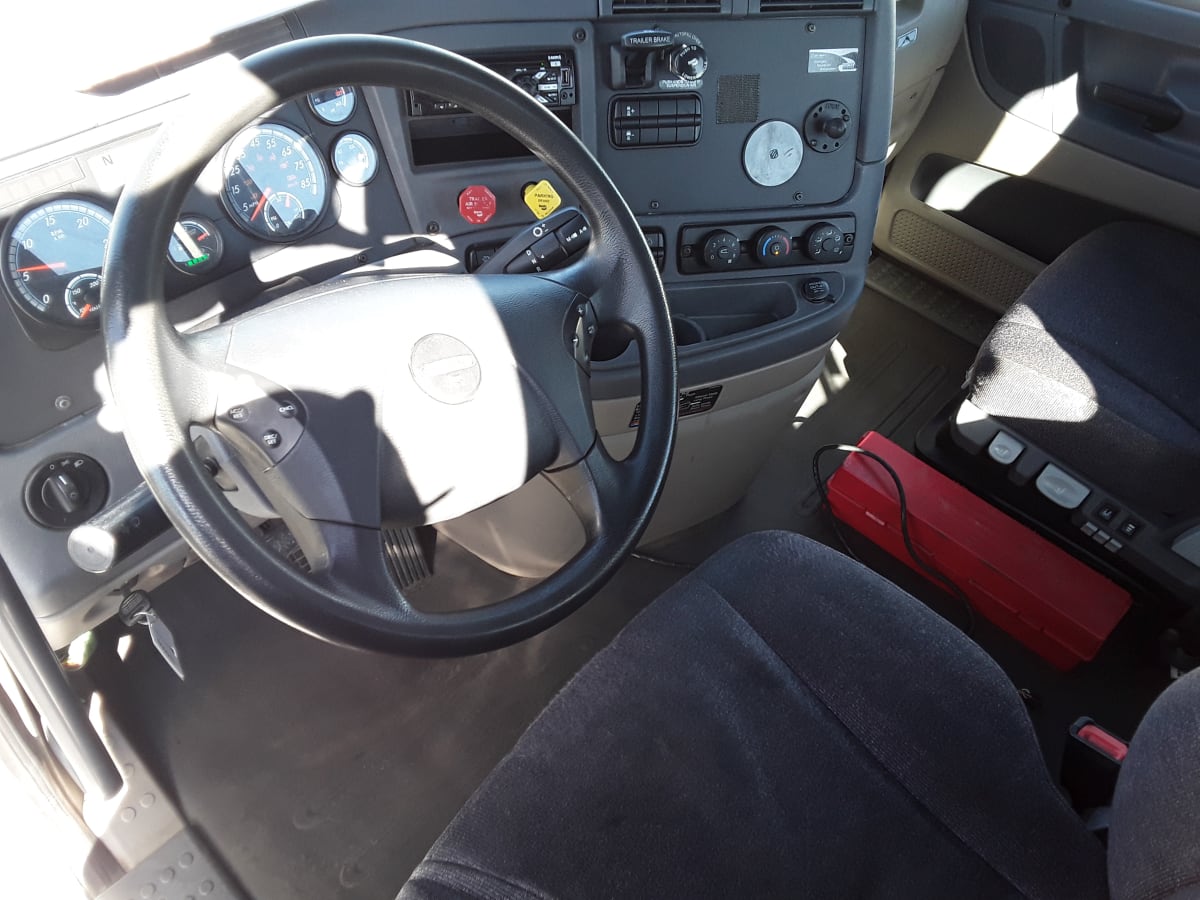 2019 Freightliner/Mercedes CASCADIA 125 809933