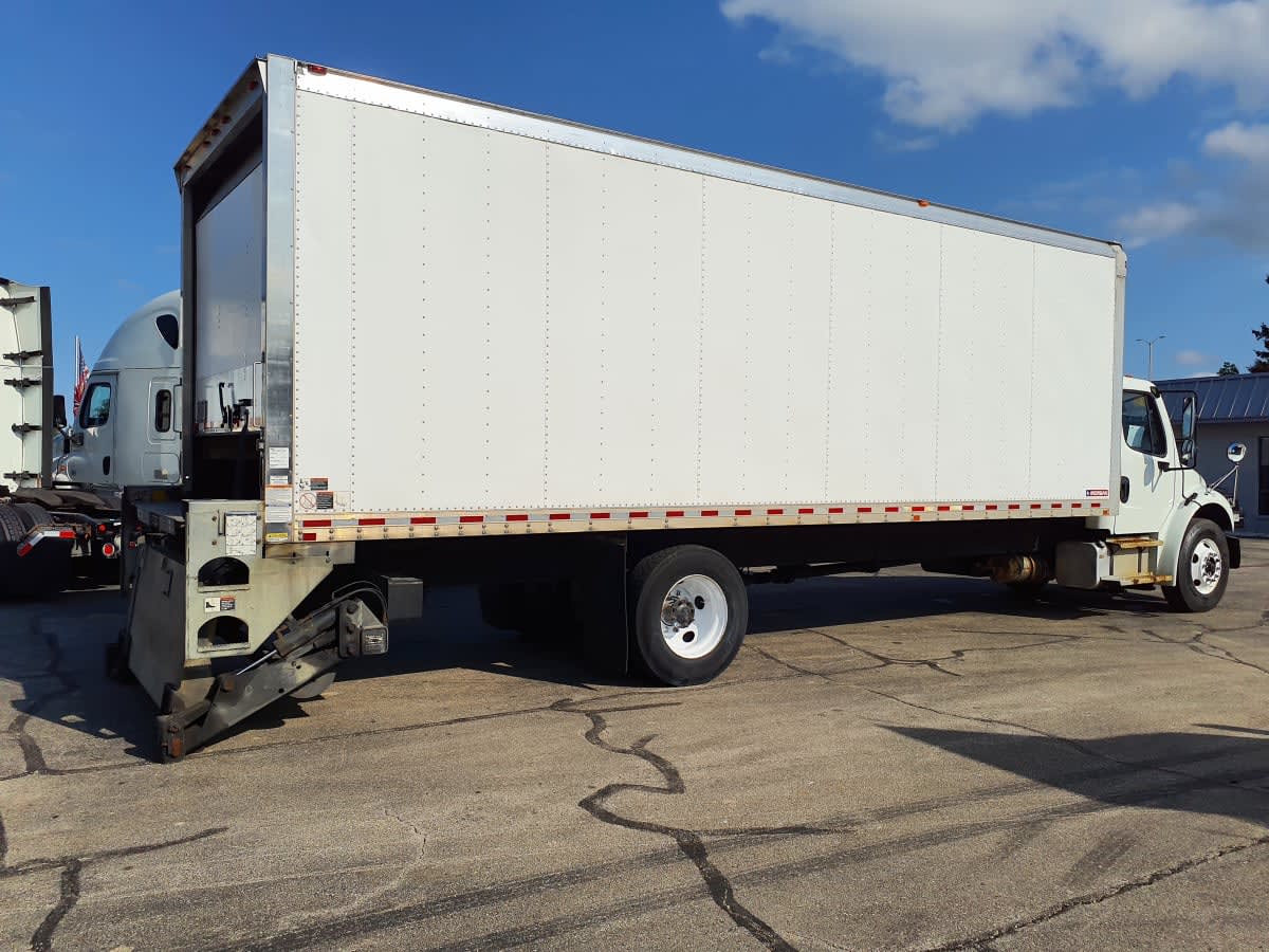 2019 Freightliner M2 106 809960