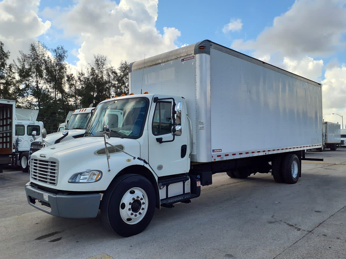 2019 Freightliner M2 106 in Miami, FL