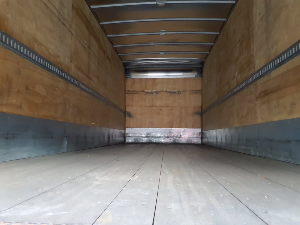 2019 Freightliner M2 106 in Miami, FL — photo 8