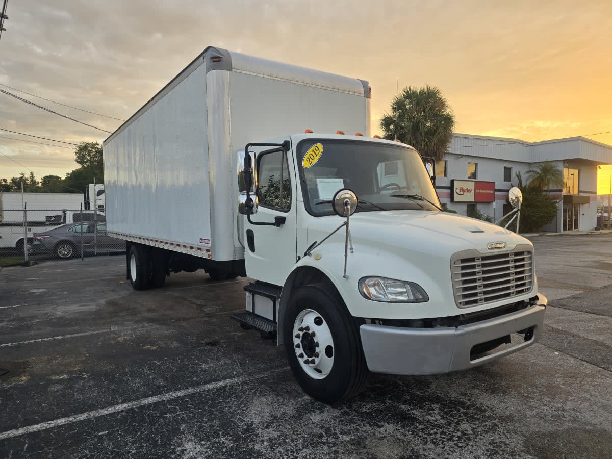 2019 Freightliner M2 106 in Tampa, FL