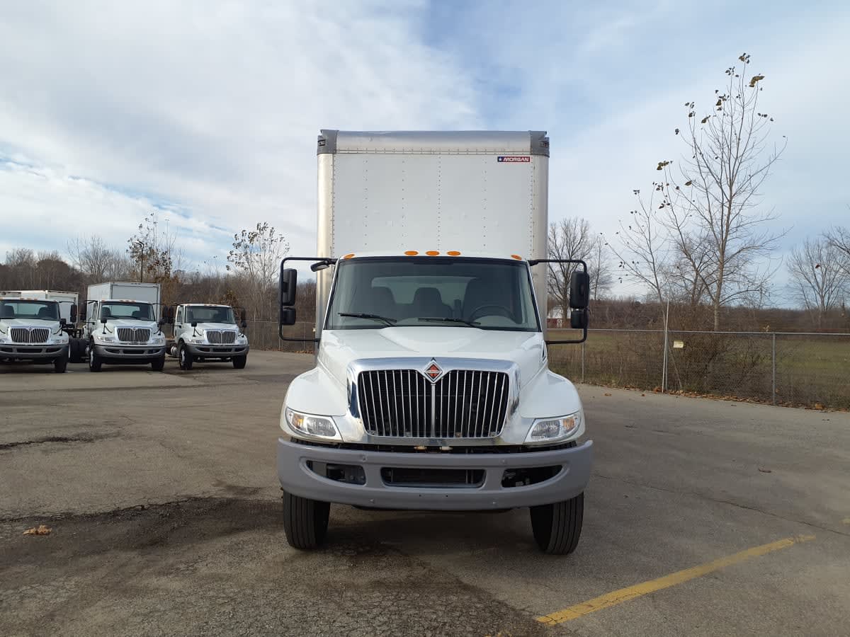 2019 Navistar International 4300 810055