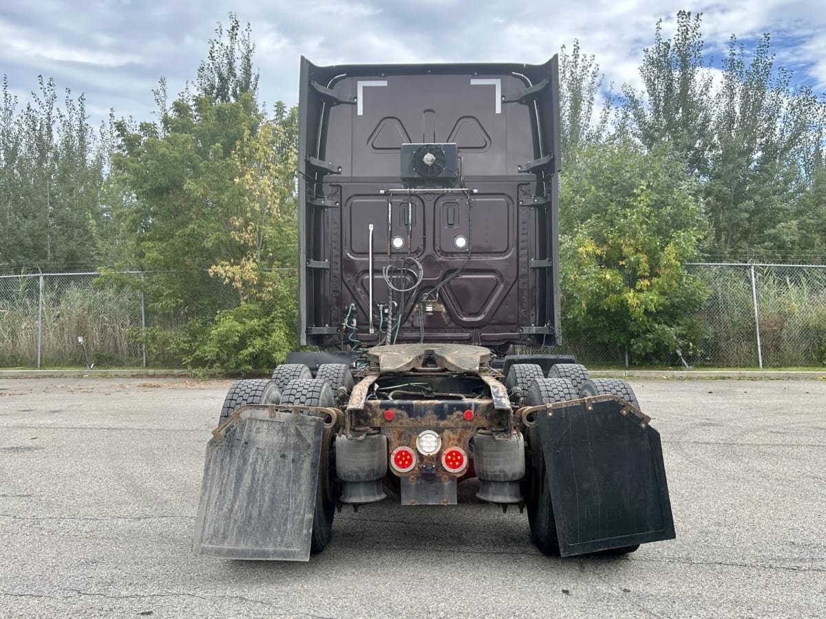 2019 Freightliner/Mercedes CASCADIA 125 810124