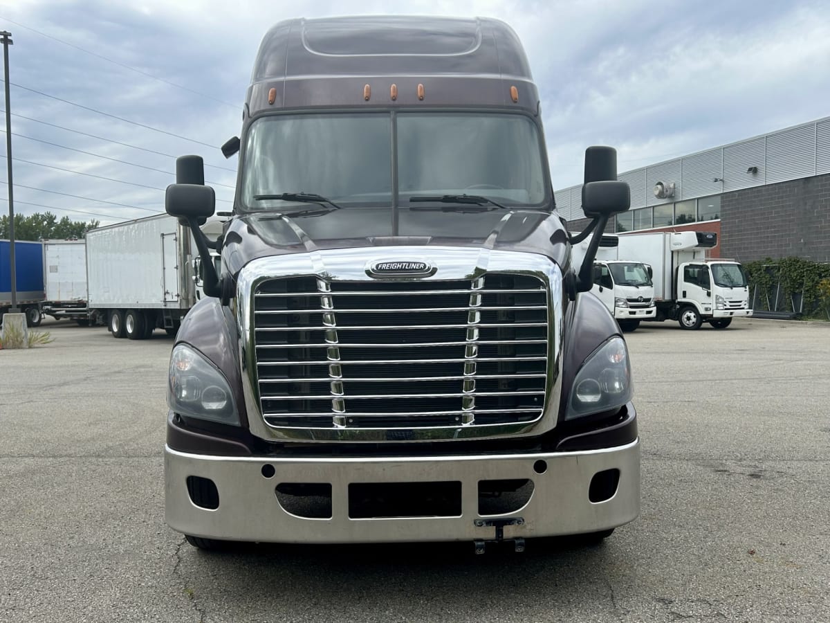 2019 Freightliner/Mercedes CASCADIA 125 810124