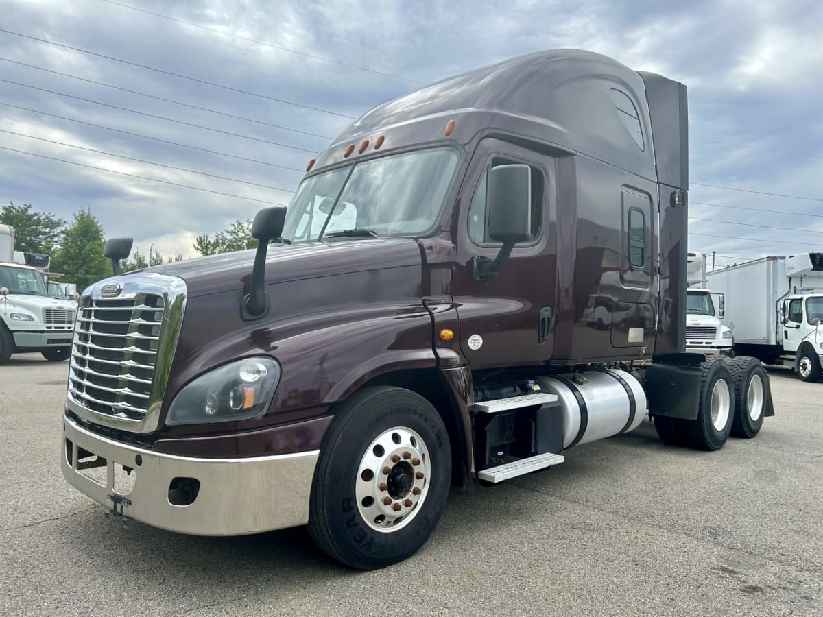 2019 Freightliner/Mercedes CASCADIA 125 810124