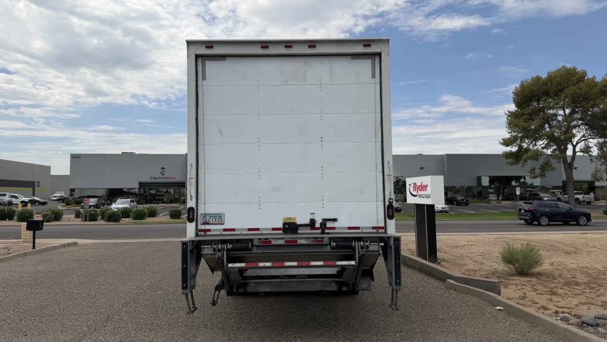 2019 Navistar International 4300 810148