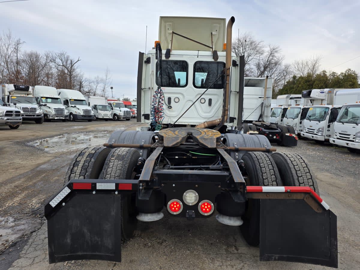 2019 Freightliner/Mercedes CASCADIA 125 810180