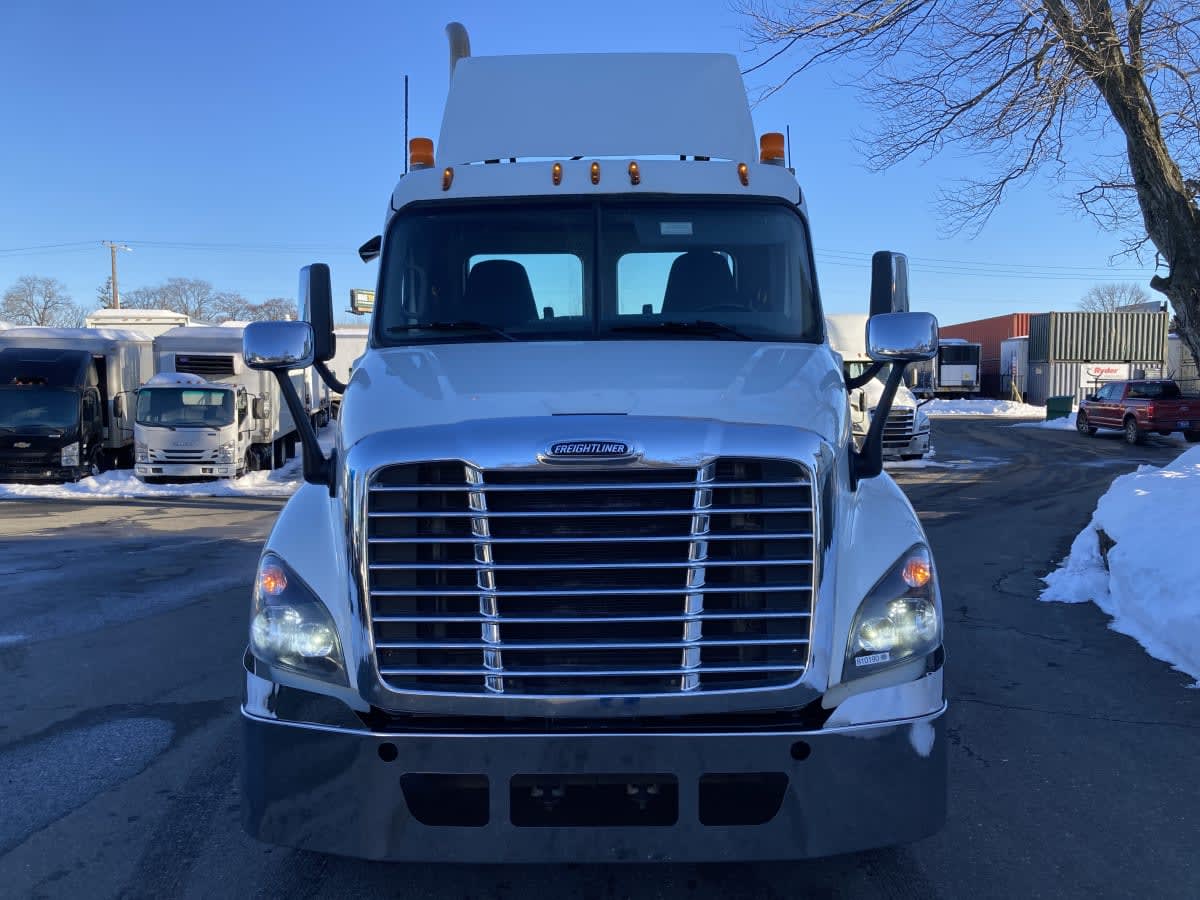 2019 Freightliner/Mercedes CASCADIA 125 810190