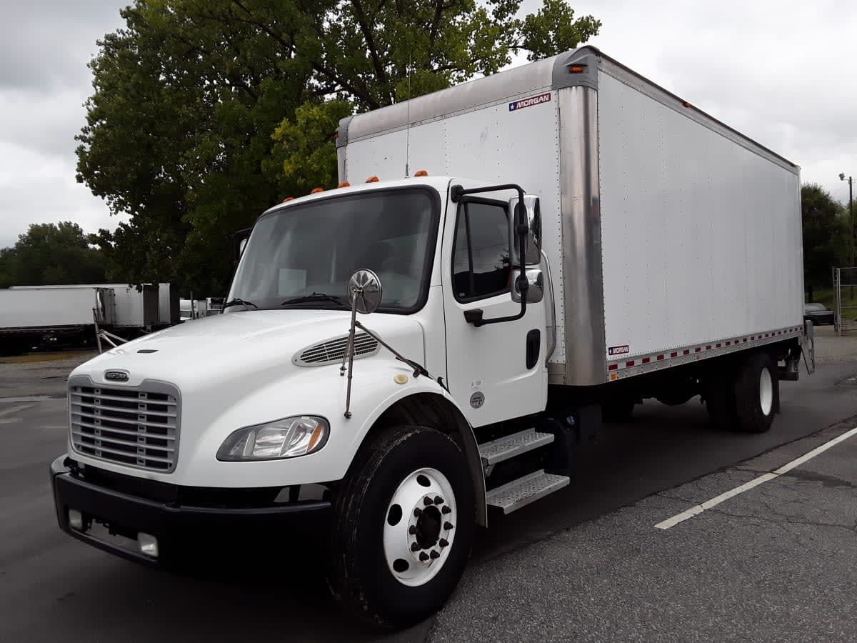 2019 Freightliner M2 106 810233