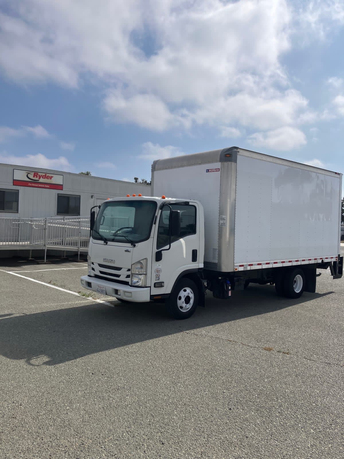 2018 Isuzu NPR HD 810236