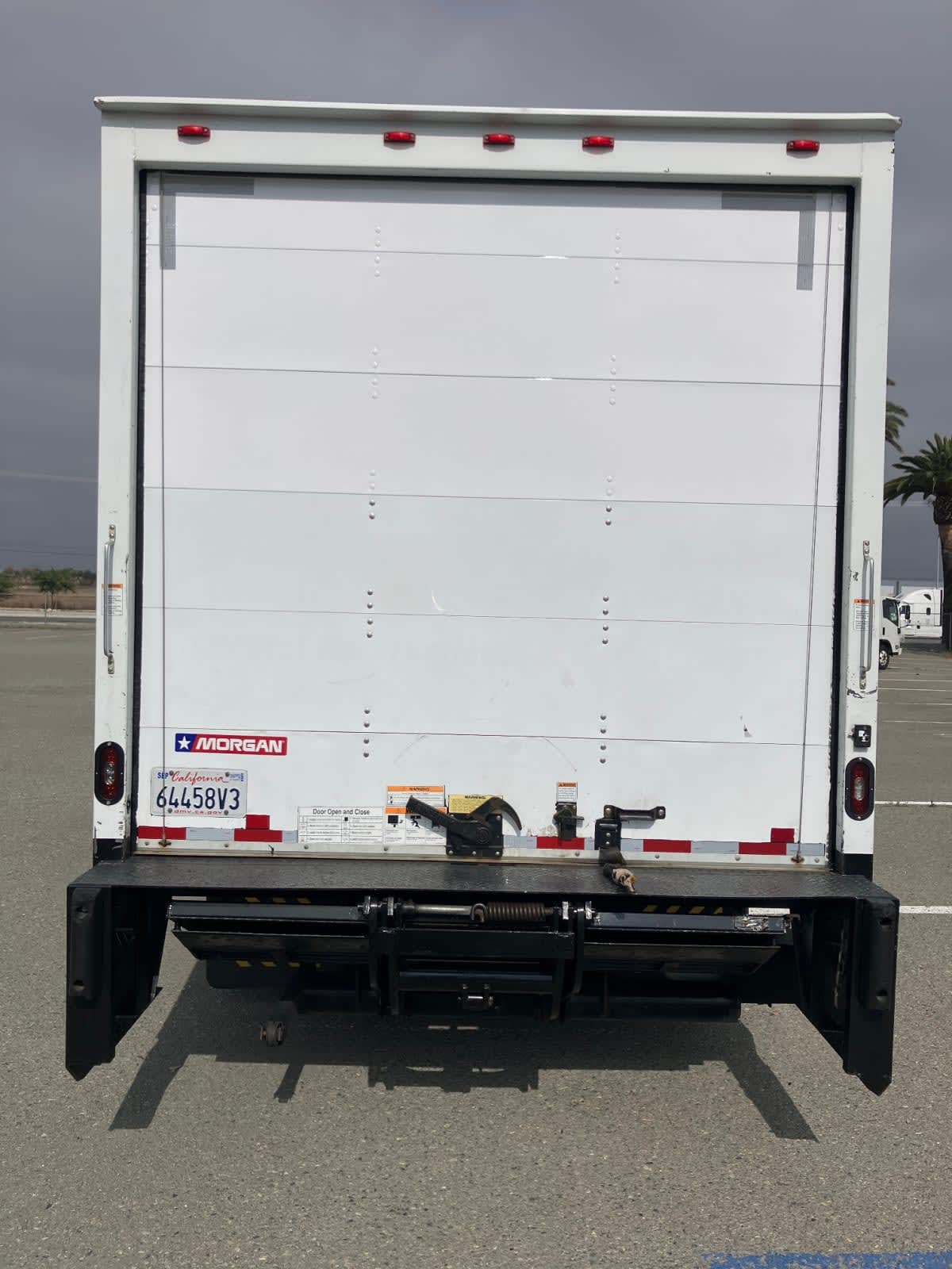 2018 Isuzu NPR HD 810236