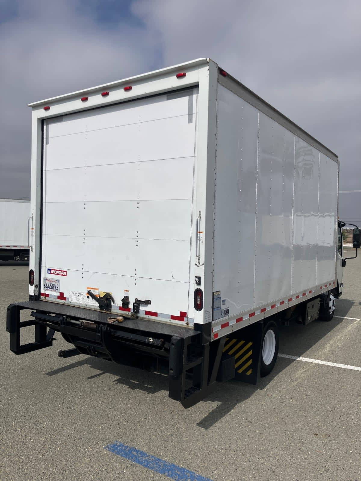 2018 Isuzu NPR HD 810236