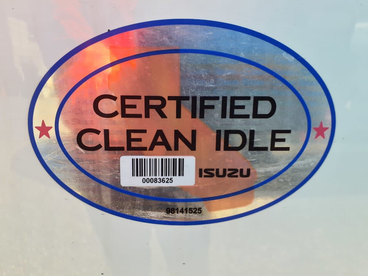 2018 Isuzu NPR HD 810238
