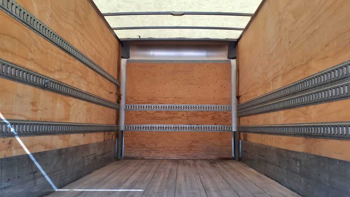 2019 Freightliner/Mercedes M2 106 810264