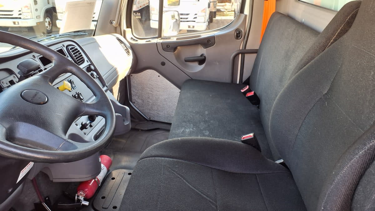 2019 Freightliner/Mercedes M2 106 810264