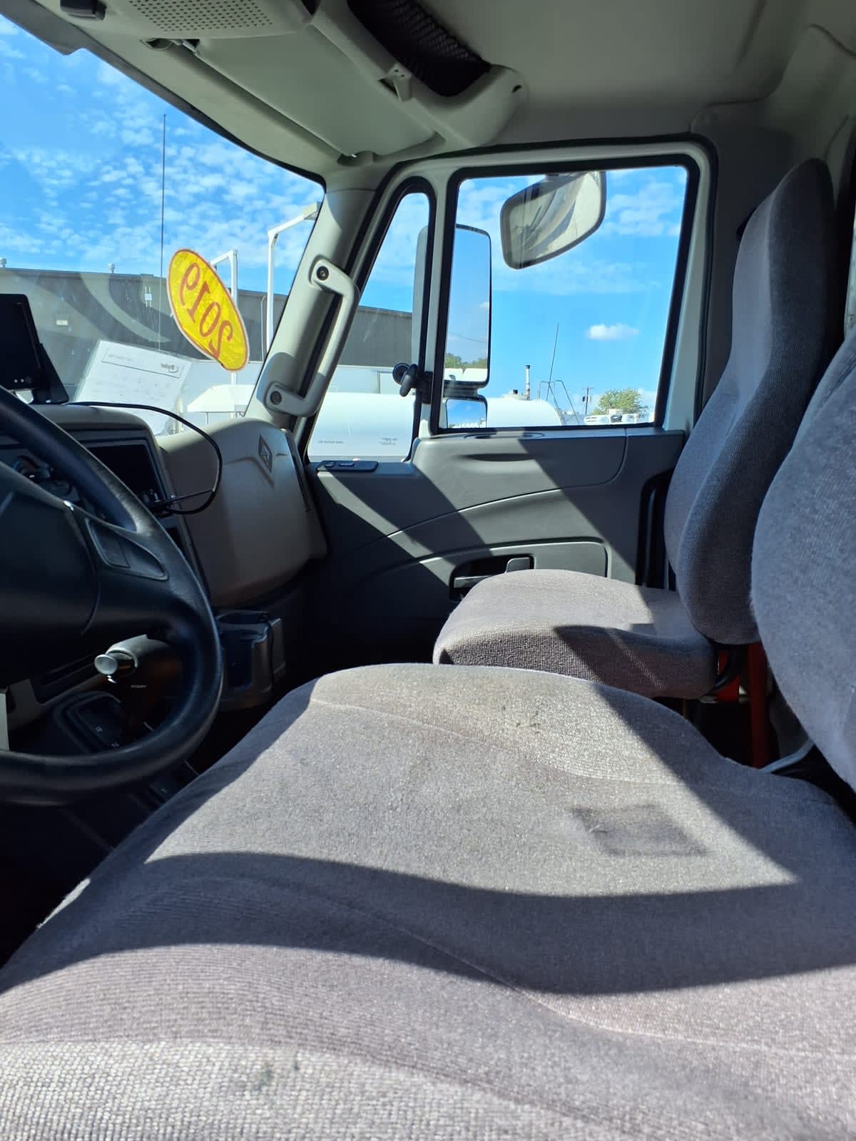 2019 Navistar International 4300 810265 2019 Navistar International 4300 810265