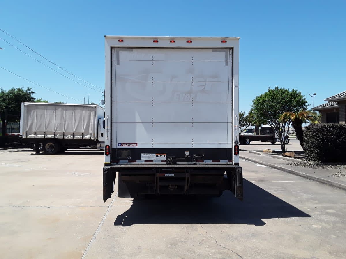 2018 Isuzu NPR HD 810275