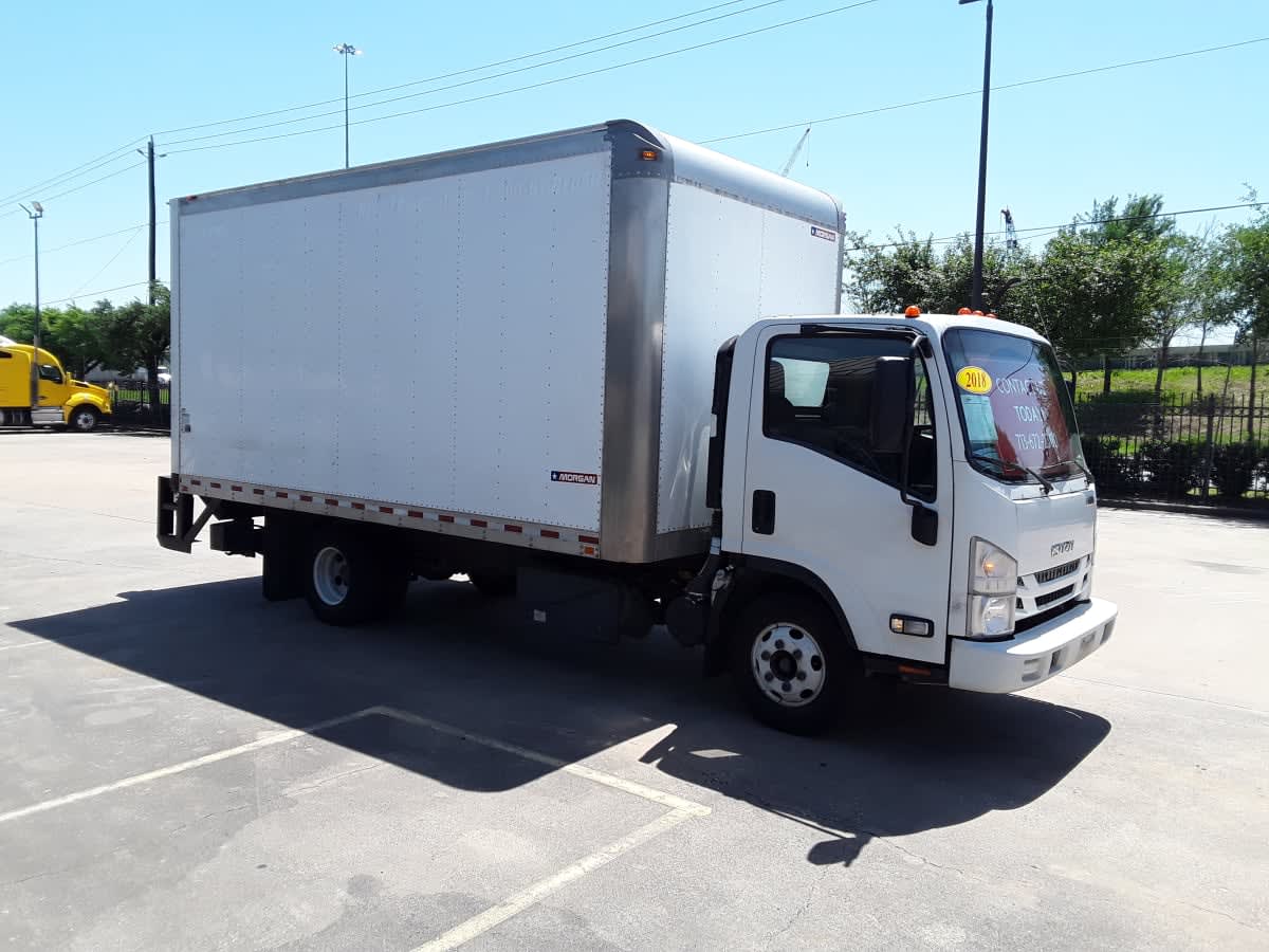 2018 Isuzu NPR HD 810275