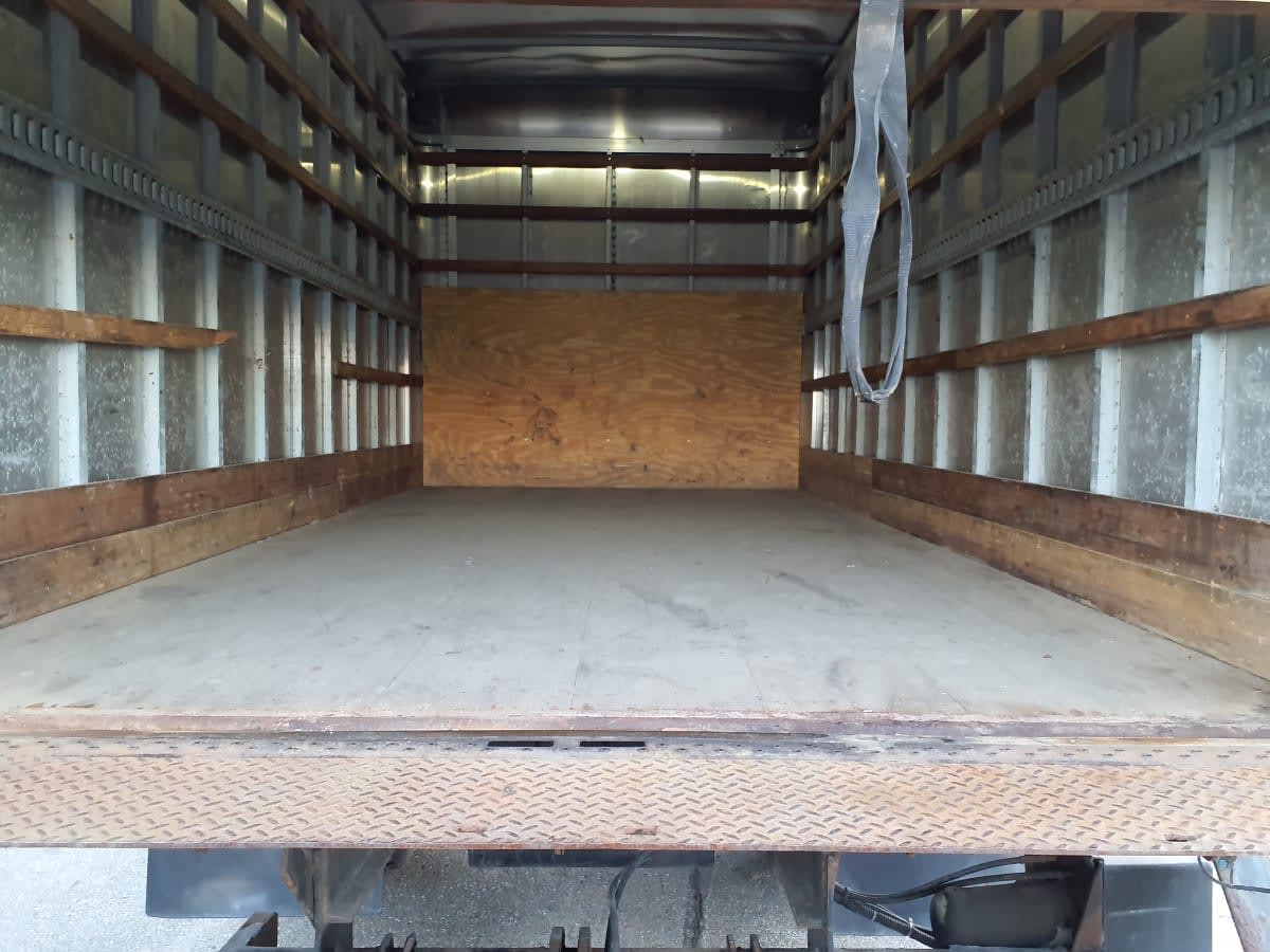 2018 Isuzu NPR HD 810295