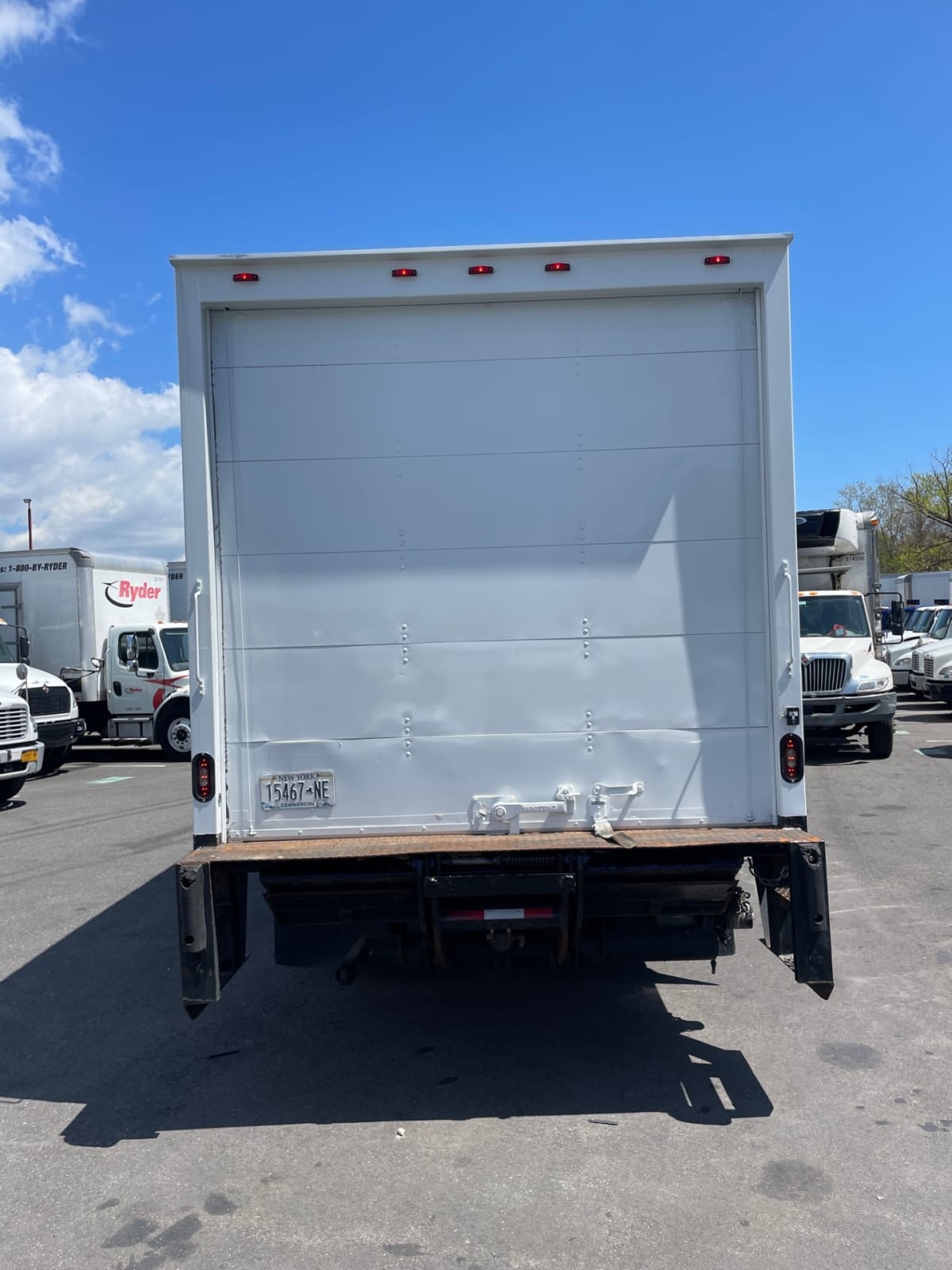 2018 Isuzu NPR HD 810316