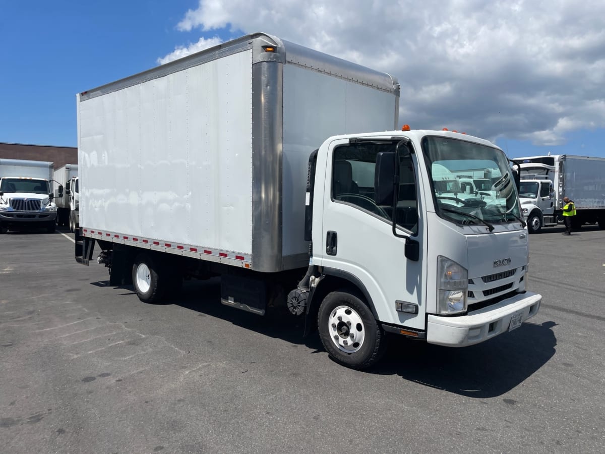 2018 Isuzu NPR HD 810316