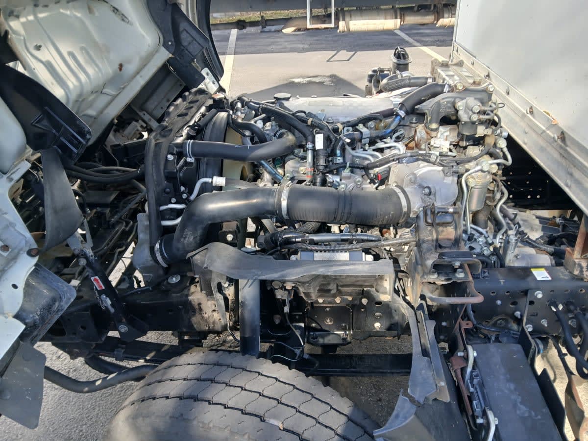 2018 Isuzu NPR HD 810334