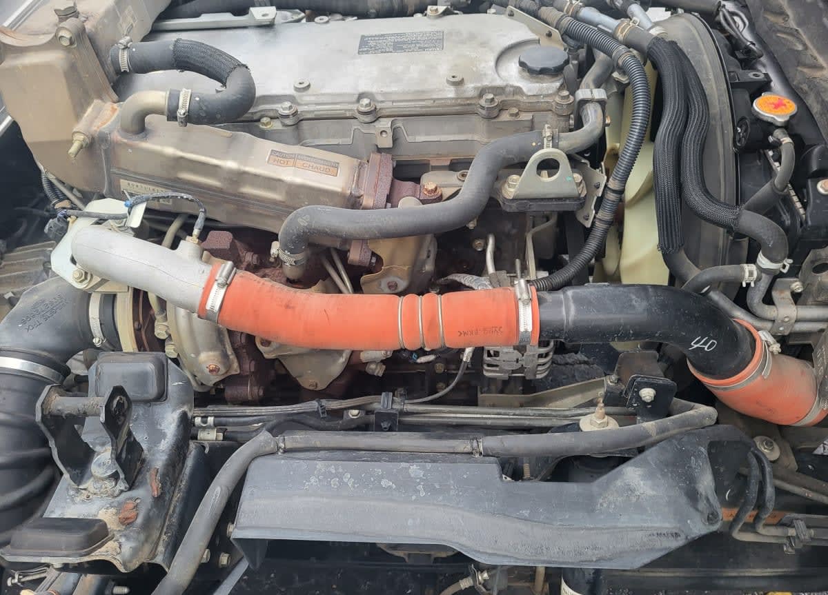 2018 Isuzu NPR HD 810348