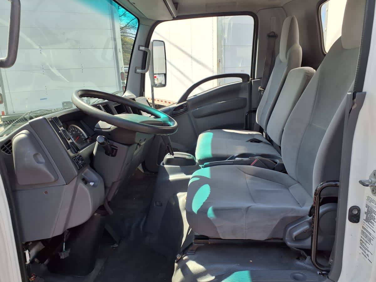 2018 Isuzu NPR HD 810355